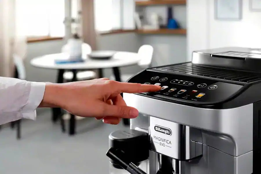 De'Longhi Magnifica Evo Espresso Machine with Automatic Milk Frother for Hot and Iced Lattes, Coffee and More - Silver