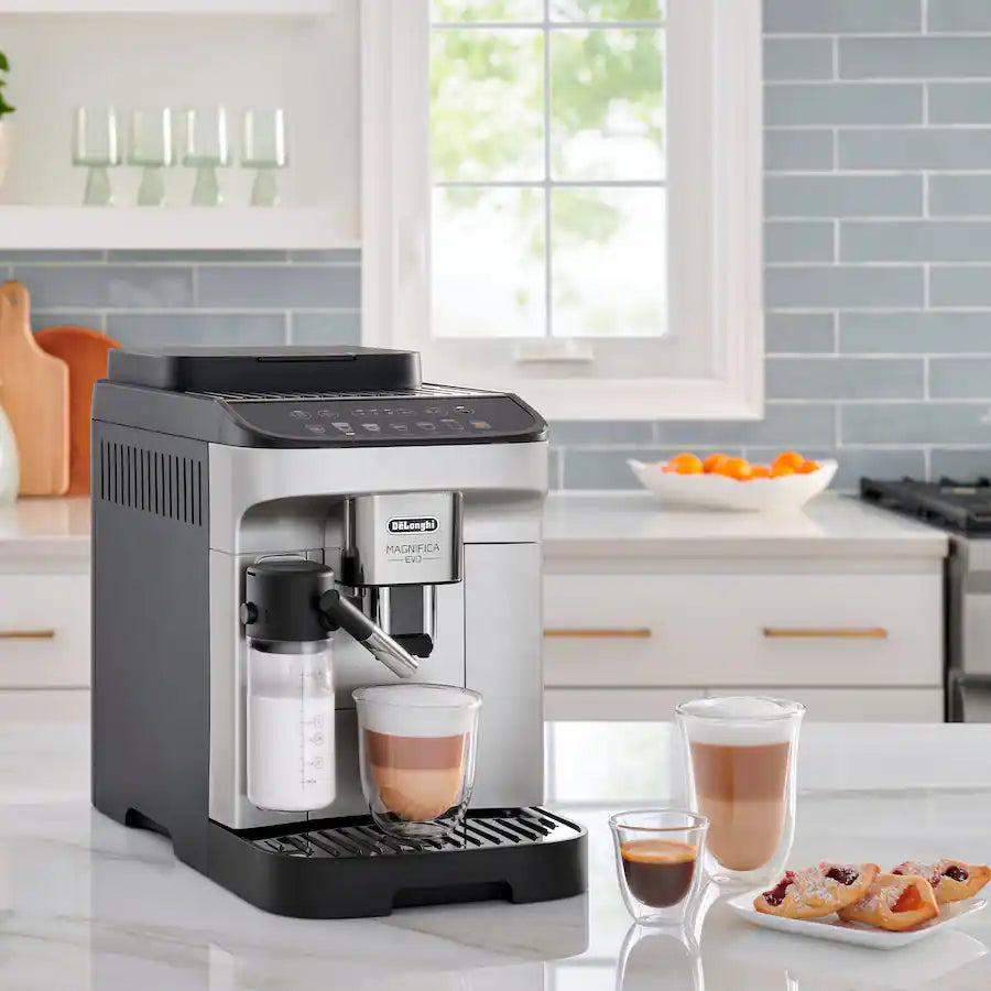 De'Longhi Magnifica Evo Espresso Machine with Automatic Milk Frother for Hot and Iced Lattes, Coffee and More - Silver
