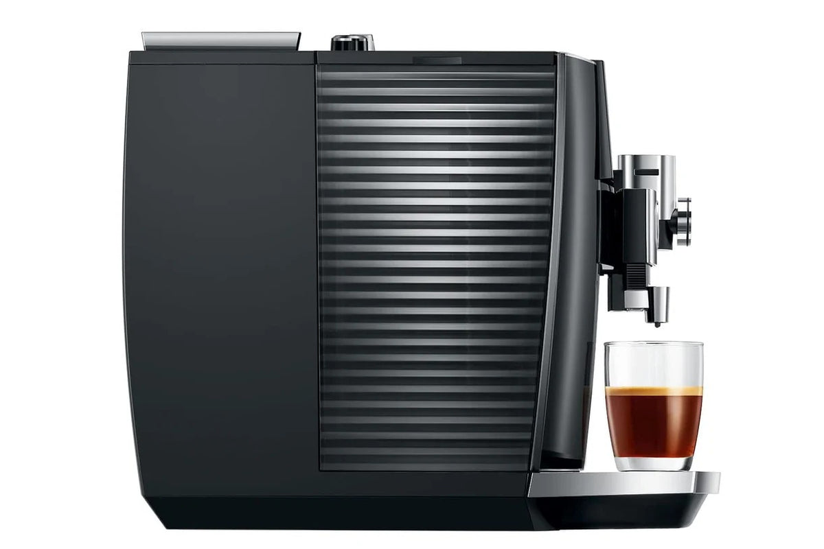 Jura J8 Twin + Extra Cleaning Supplies – Barista-Level Coffee at Home with Dual Spouts & Aroma Grinder
